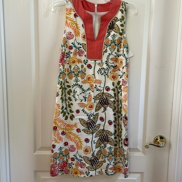 J. McLaughlin Dresses & Skirts - J. McLaughlin Sleeveless Floral Dress. size 4